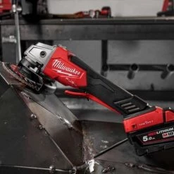 Meuleuse Sans Fil MILWAUKEE Meuleuse 125mm 18V 5Ah M18 OneFSAG125XPDB-502X - 4933478435 -Meuleuse Ponceuse Soldes milwaukee meuleuse 125mm 18v 5ah m18 onefsag125xpdb 502x 4933478435 3