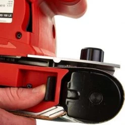 MILWAUKEE Ponceuse à Bande 1150W - BS 100 LE - 4933385150 -Meuleuse Ponceuse Soldes milwaukee ponceuse a bande 1150w bs 100 le 4933385150 4